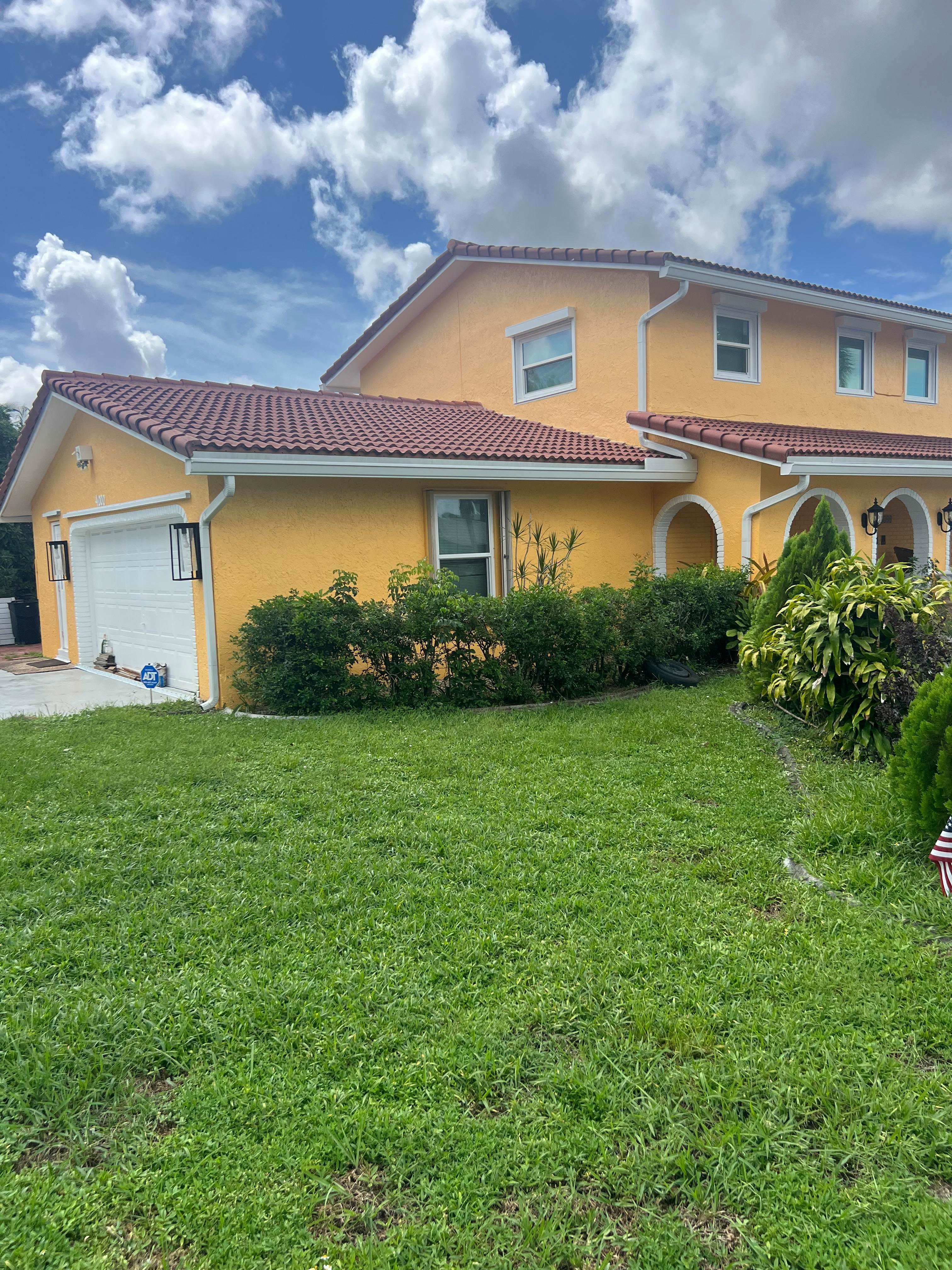 4000 Nw 9th Ct – photo 1 of 17