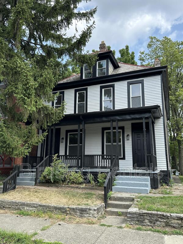 1524 Franklin Avenue – photo 1