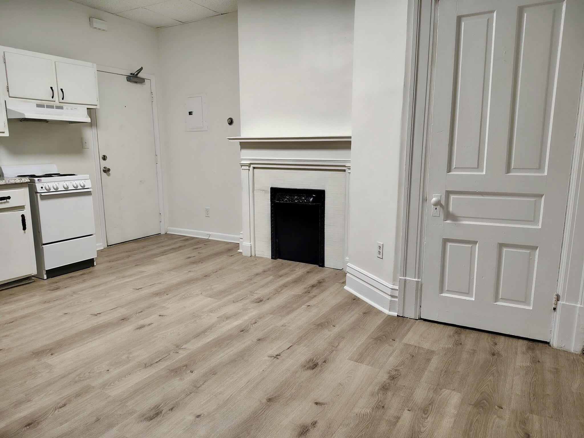160 Constitution Street – photo 1 of 11