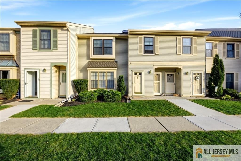 151 Wyndham Place – photo 1 of 19