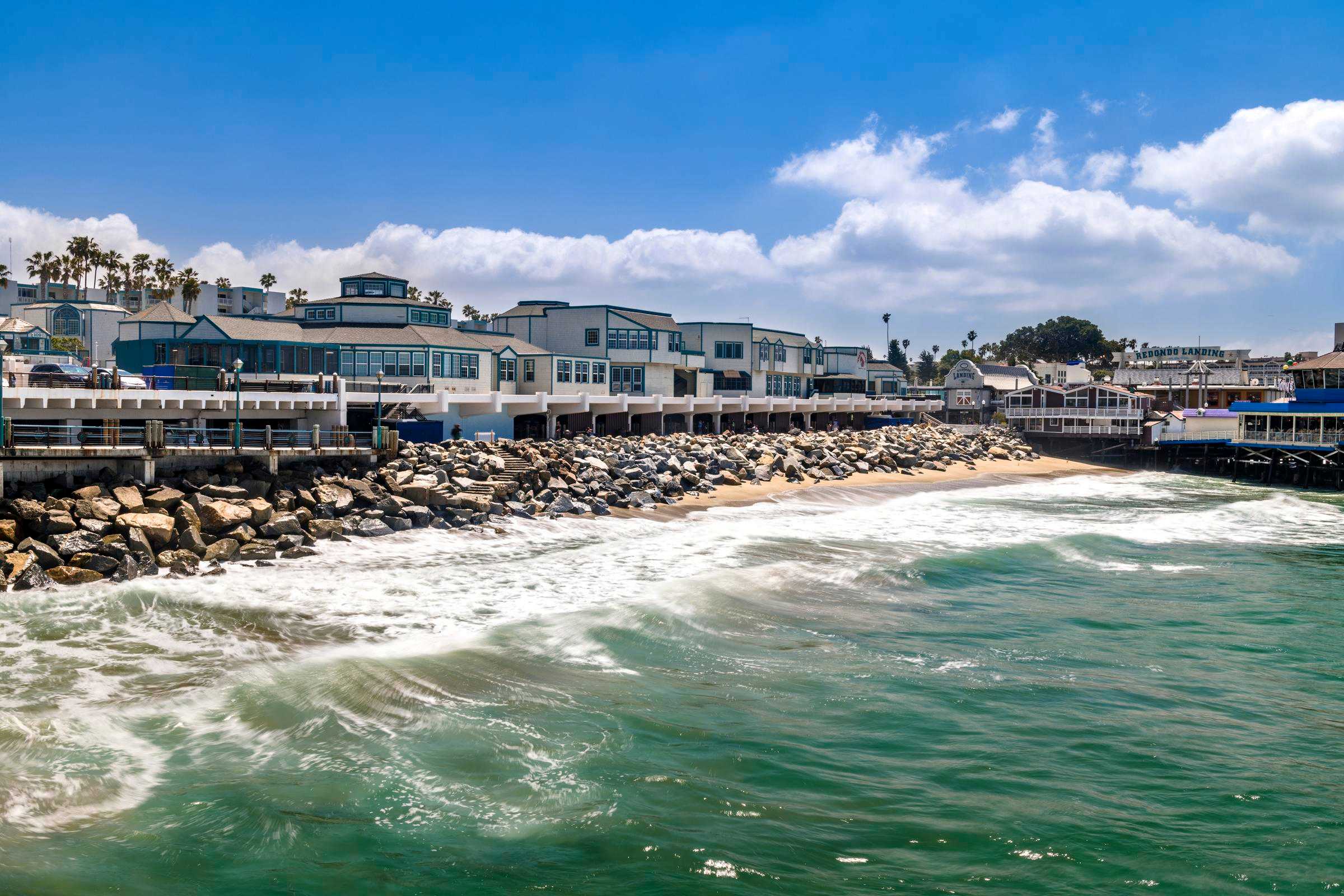 Sea Breeze Beach Apartments – photo 1 of 29