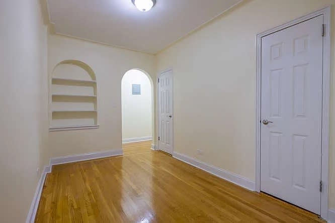 3421 78Th St Apt 2F – photo 1