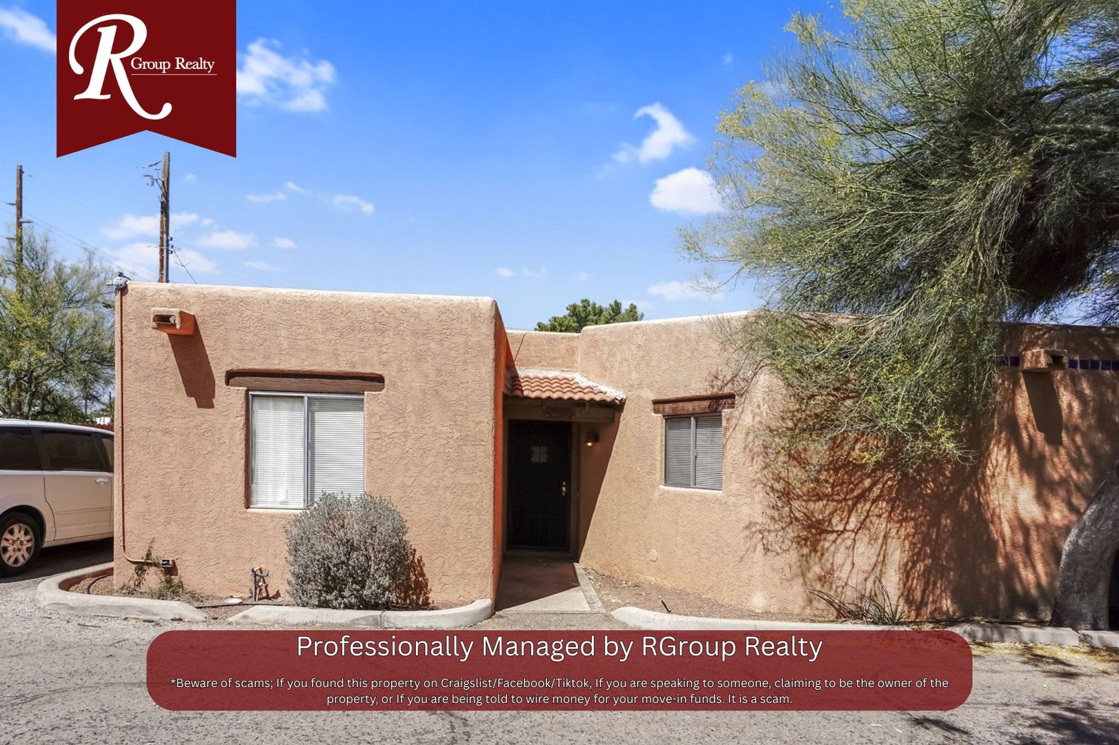 Midtown Sanctuary: Bright 2BR Home with Private Fenced Backyard – photo 1