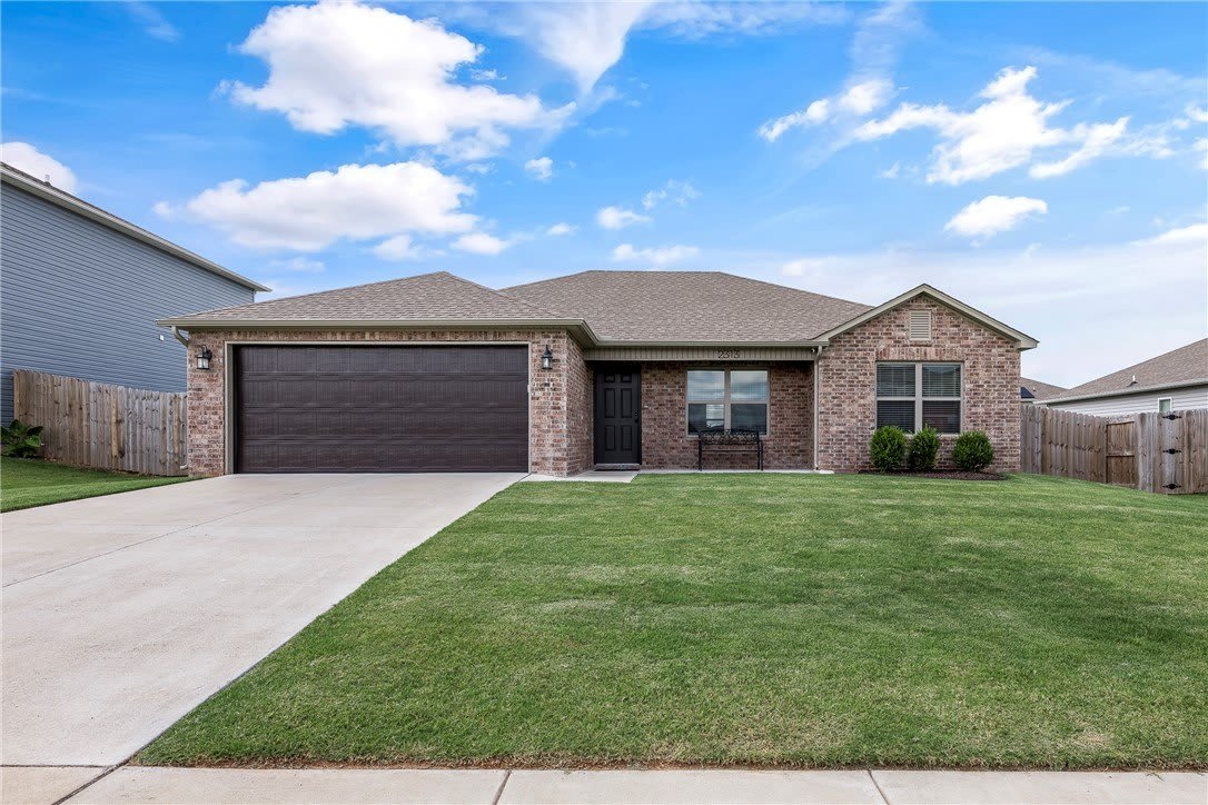 2313 Pinewood Avenue – photo 1 of 23
