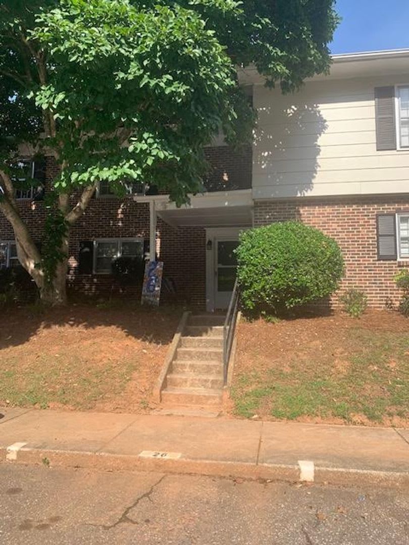 Single Family Home – photo 1 of 427
