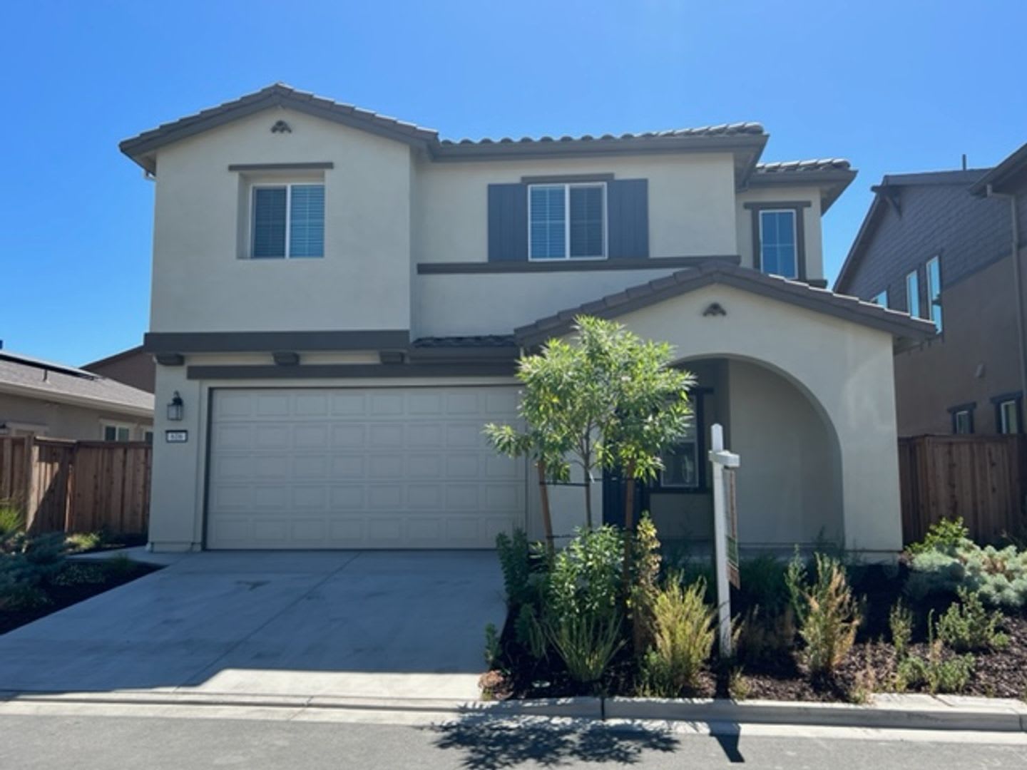 Gorgeous 4 Bedroom, 3 Bathroom Home in Oakley with SOLAR! – photo 1 of 27