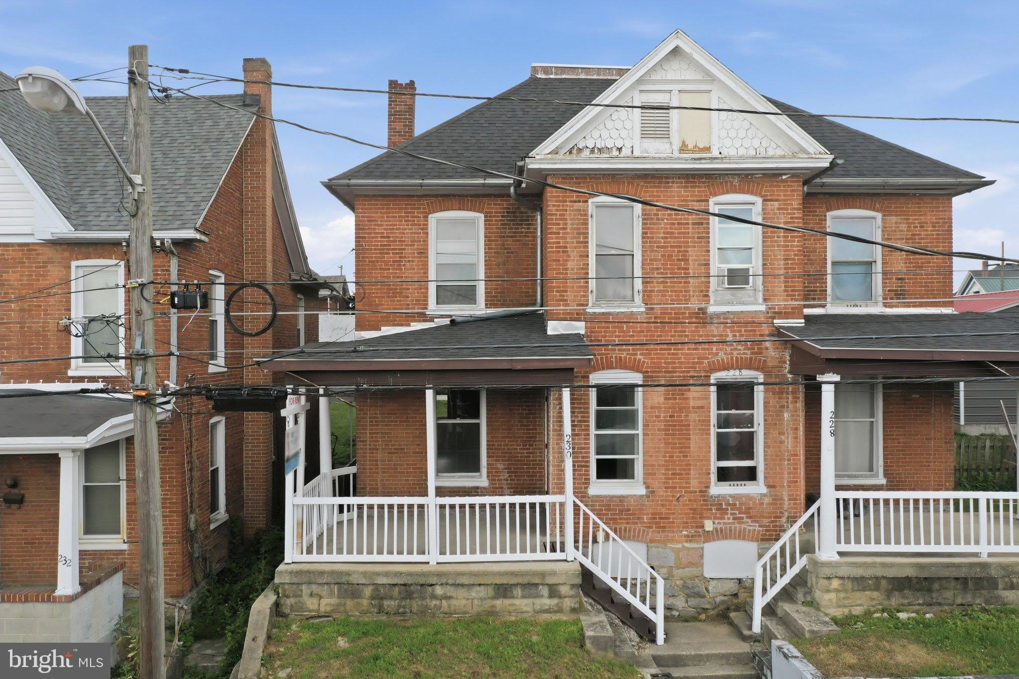 230 RIDGE Avenue – photo 1 of 40