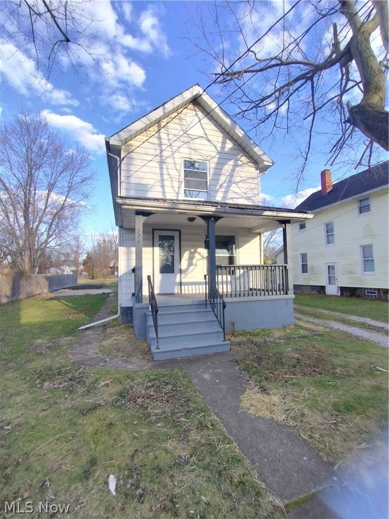 329 SE Charles Avenue – photo 1