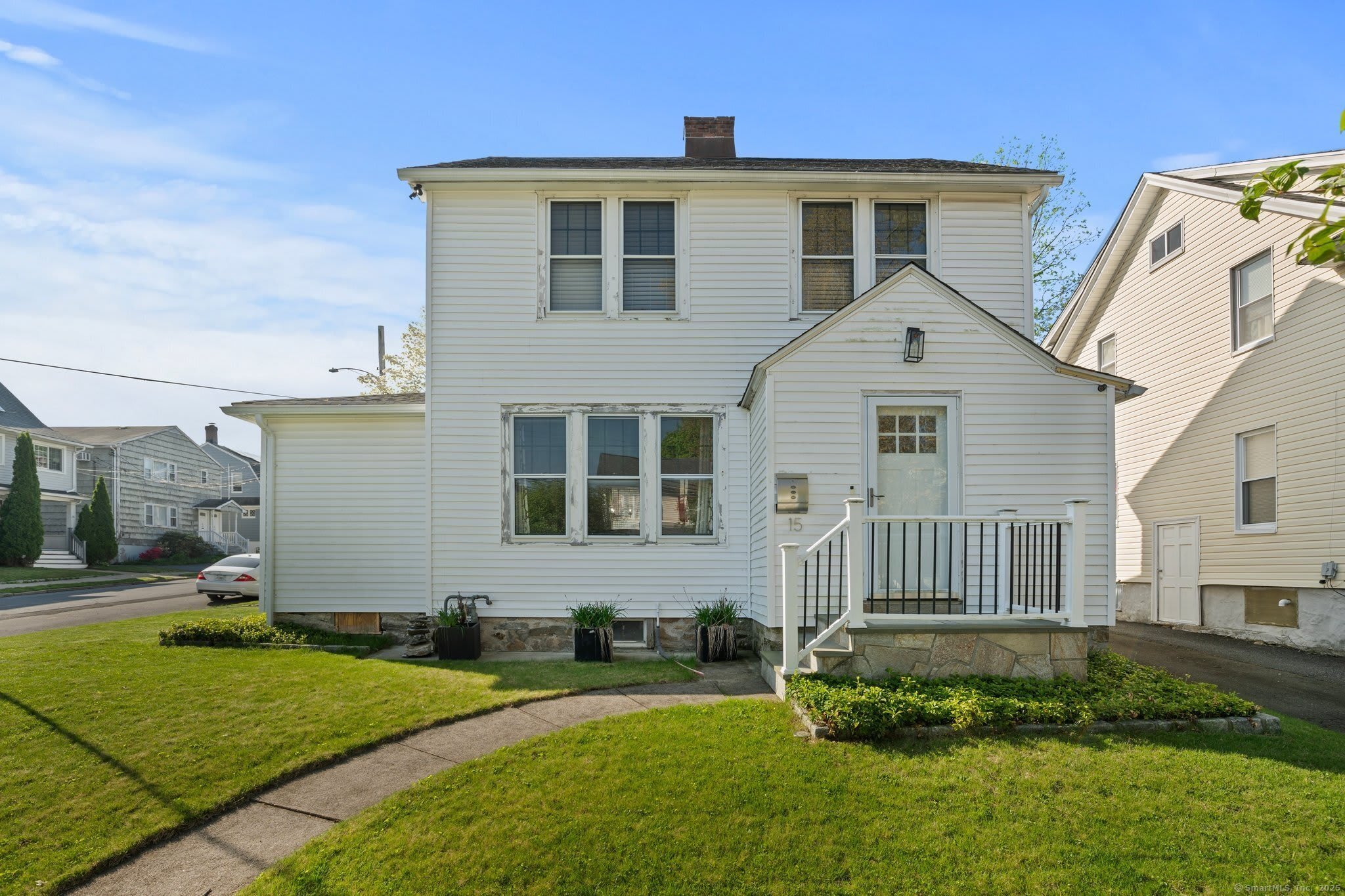 15 Overland Avenue – photo 1