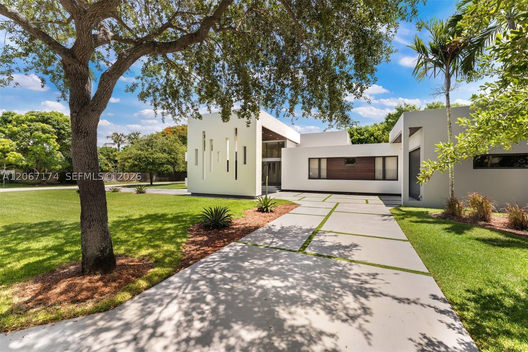 15315 SW 84th Avenue – photo 1