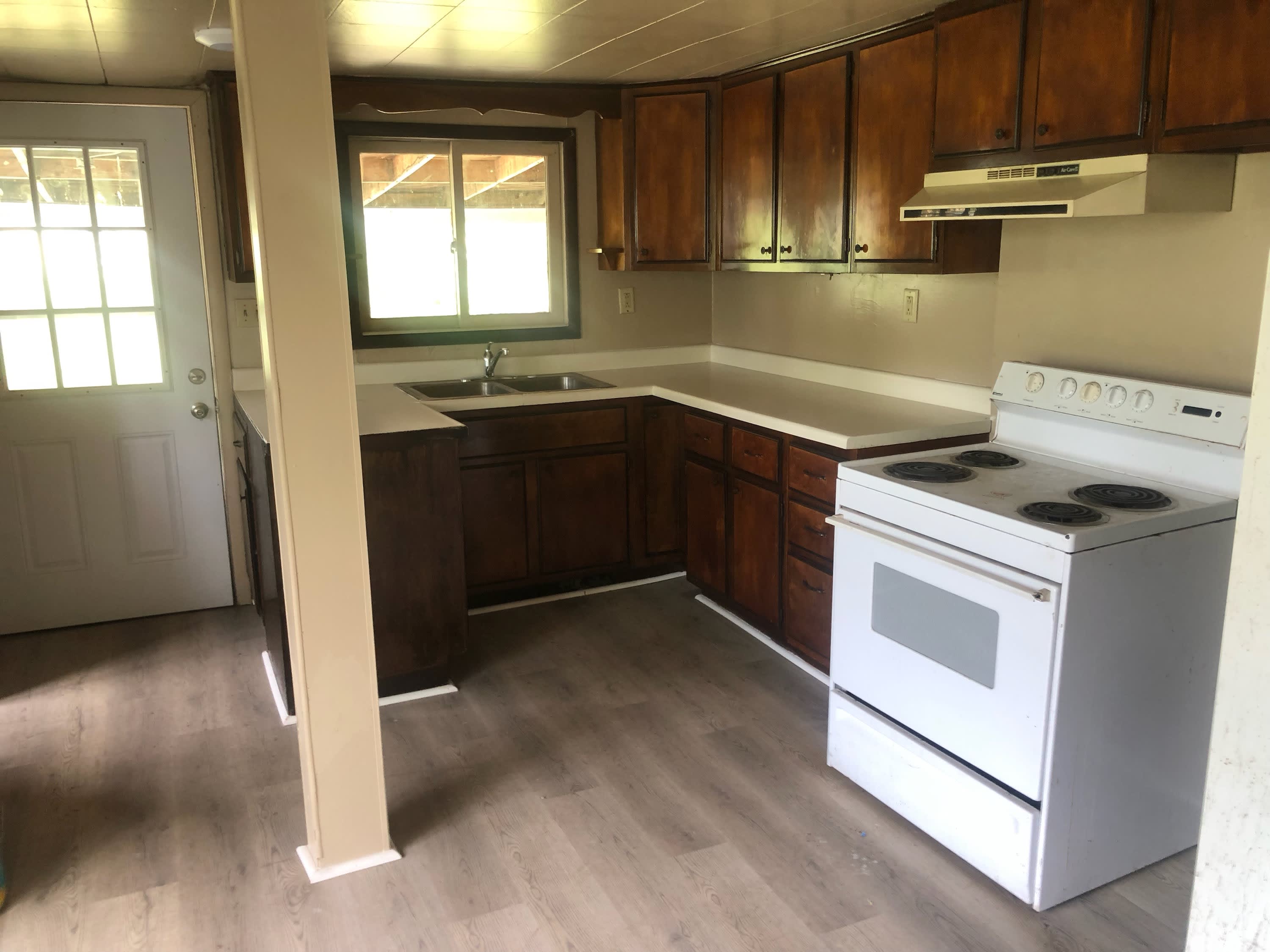 131 S Market St – photo 1