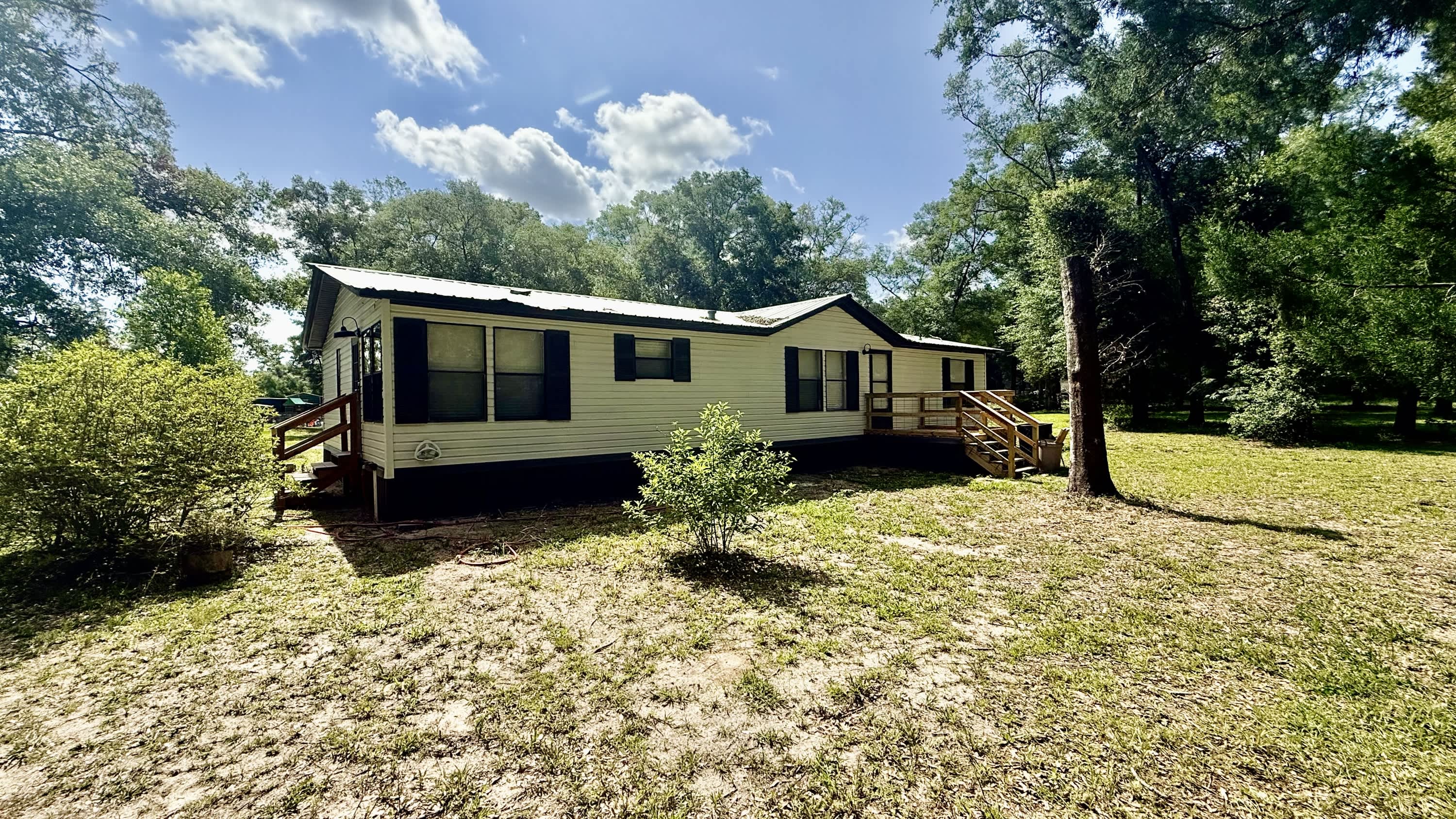 7350 Southeast 78th Place – photo 1 of 18