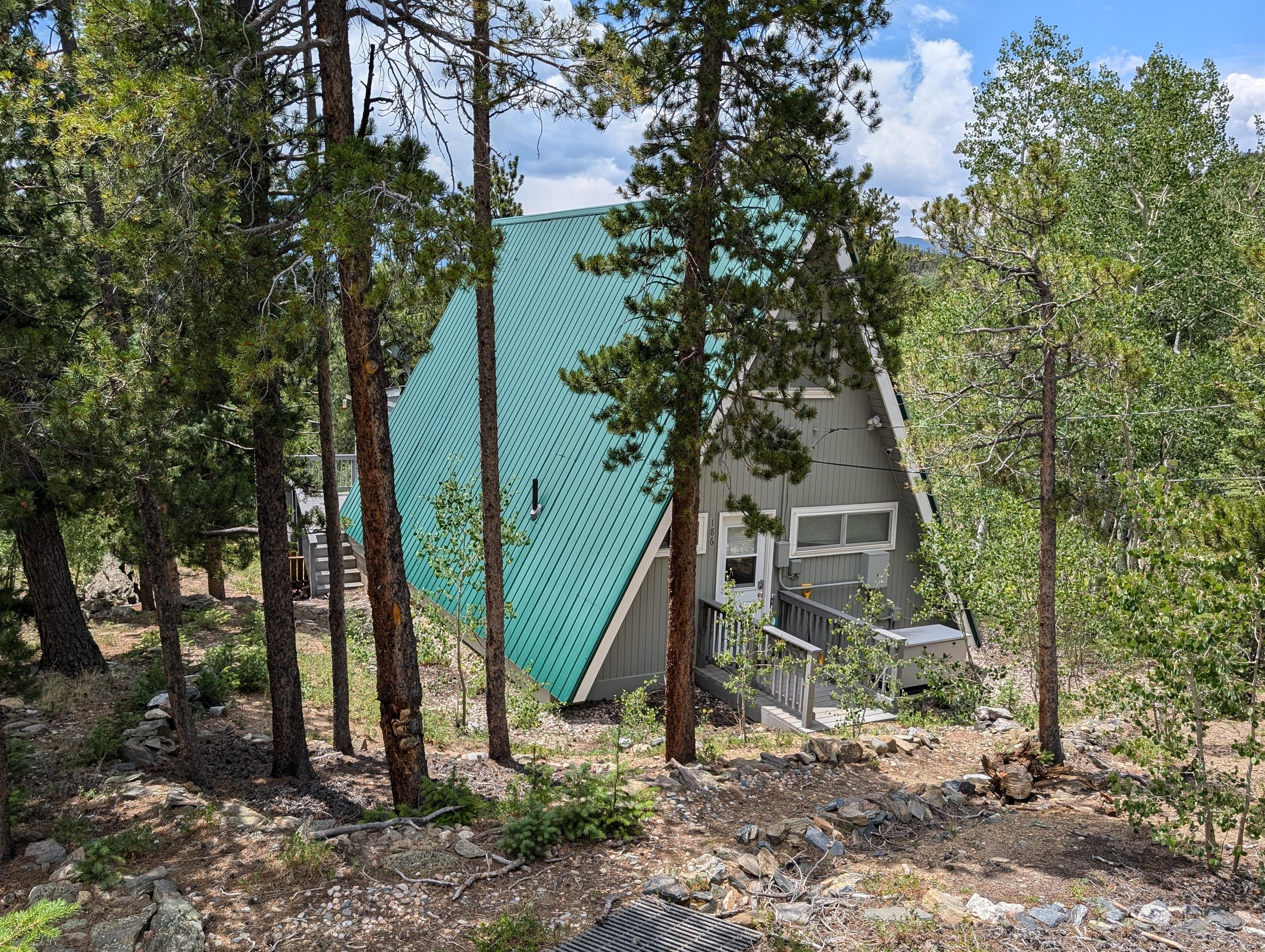 186 Evans View Drive – photo 1 of 31