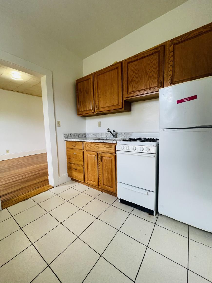 14 Palace Rd. – photo 1