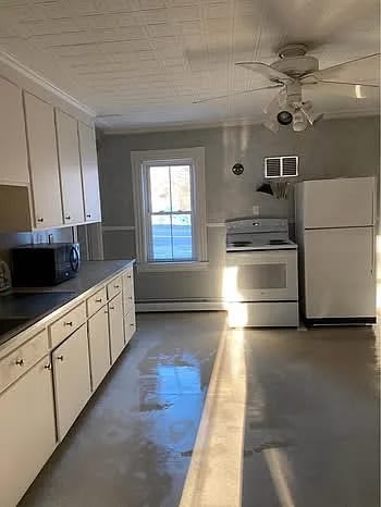 61 Berwick Road – photo 1 of 6