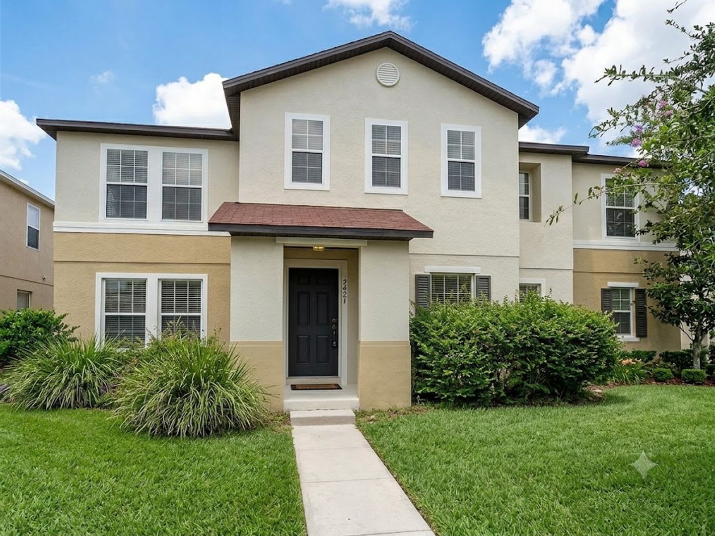 Gorgeous 6 Bed 3.5 Bath Plus Loft Home For Rent in Orlando, FL!!! LAWN CARE INCLUDED – photo 1