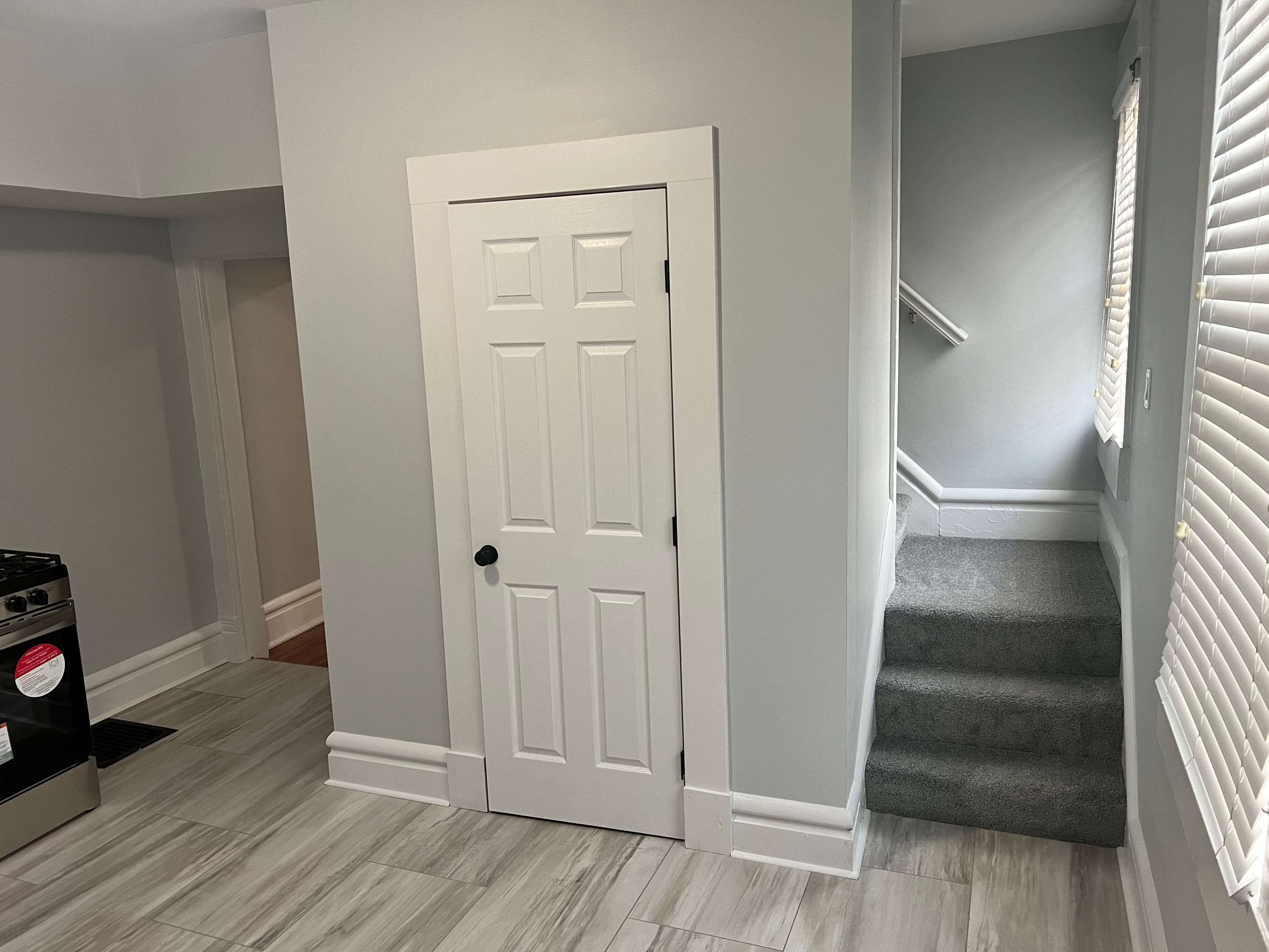 143 E 4Th Ave – photo 1