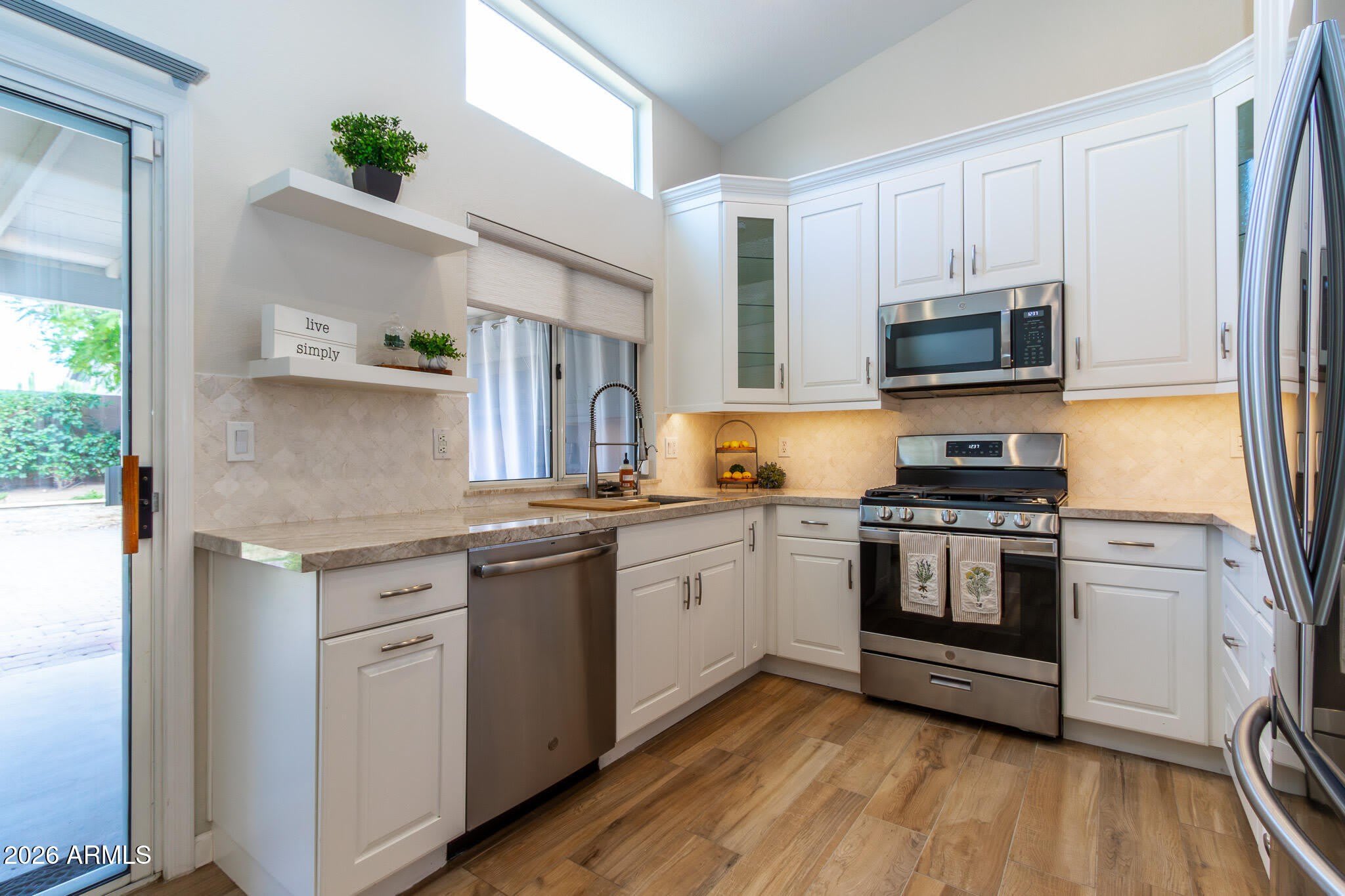3226 E Wahalla Lane – photo 1