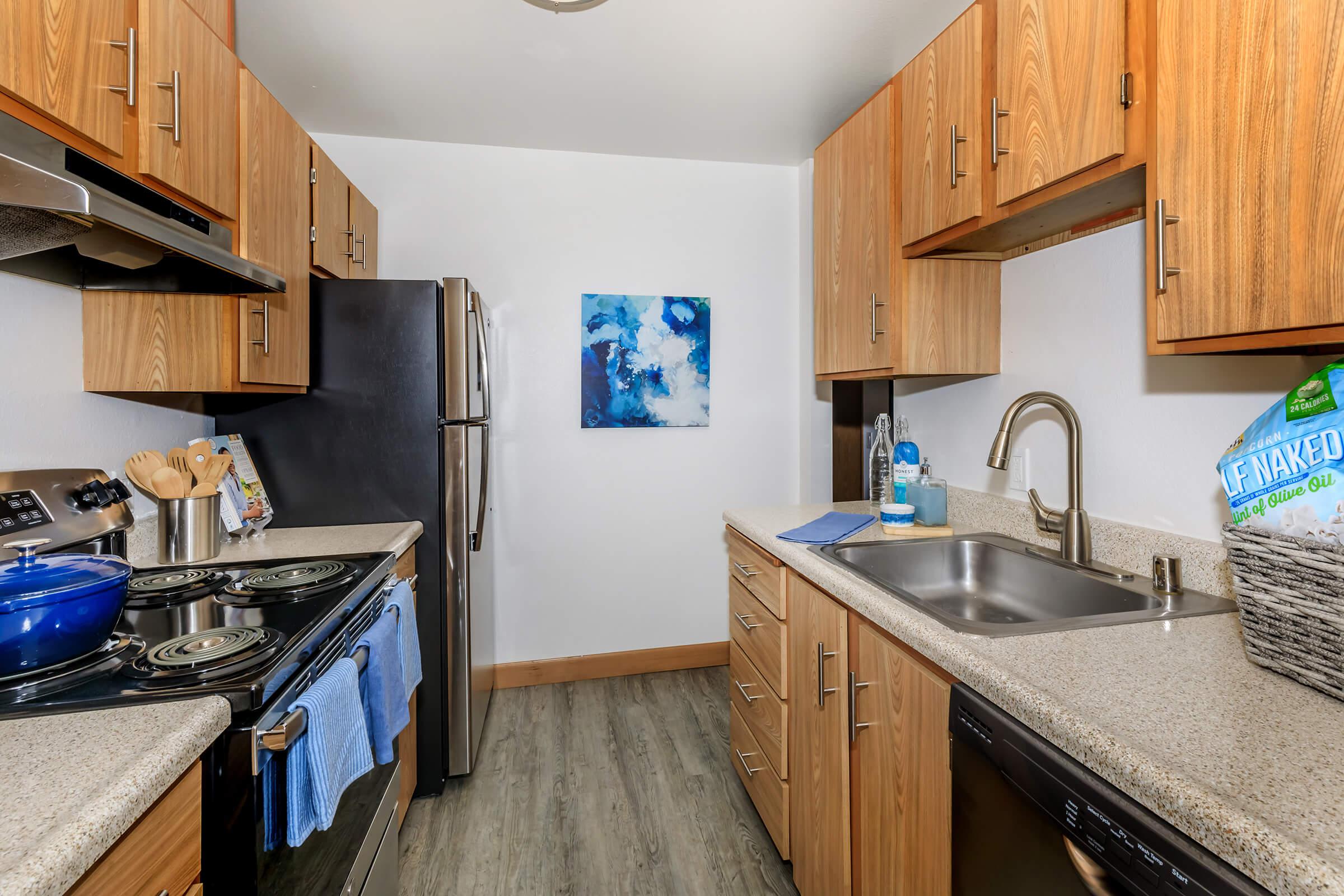 Grandview Apartments – photo 1