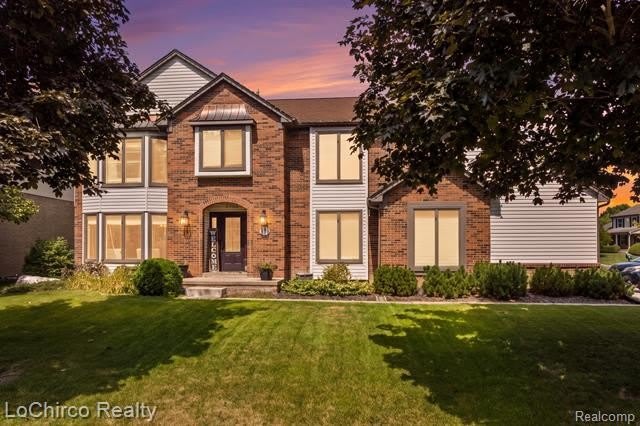 2700 Broadmoor Drive – photo 1