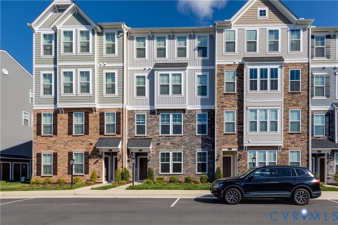 713 McCormick Farm Drive – photo 1