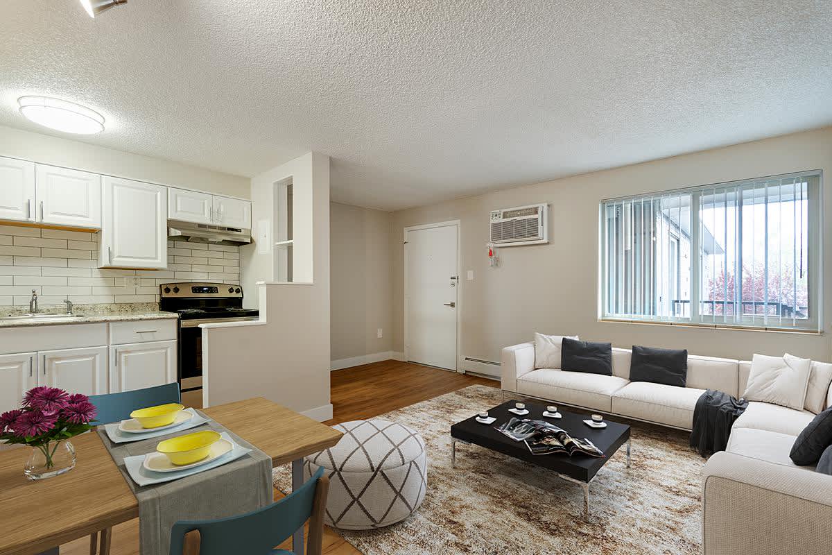 60 South – photo 1