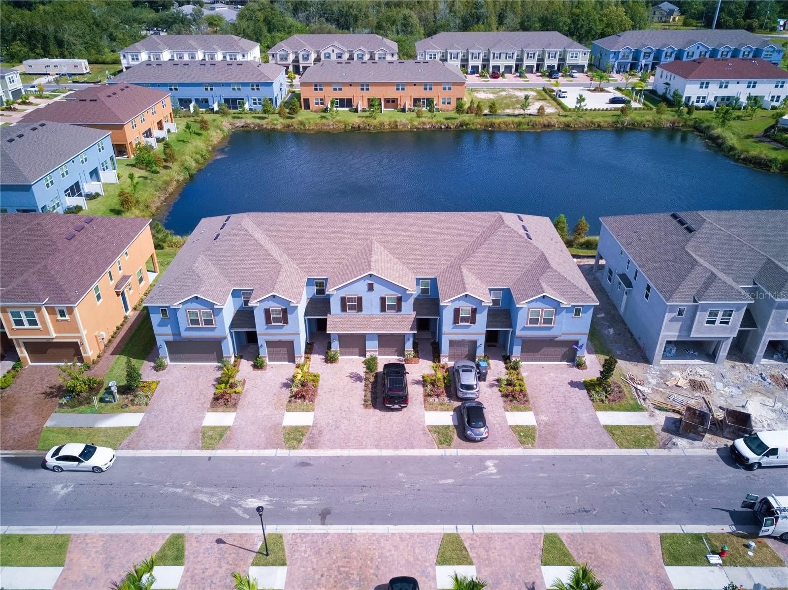 18622 NOBLE CASPIAN Drive – photo 1 of 28