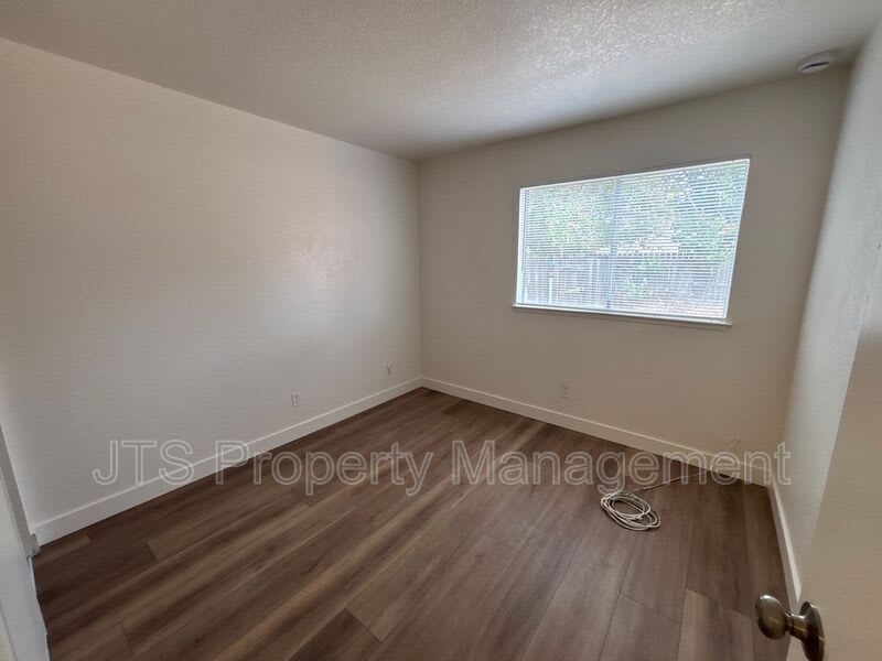 10441 El Mercado Dr – photo 1 of 133