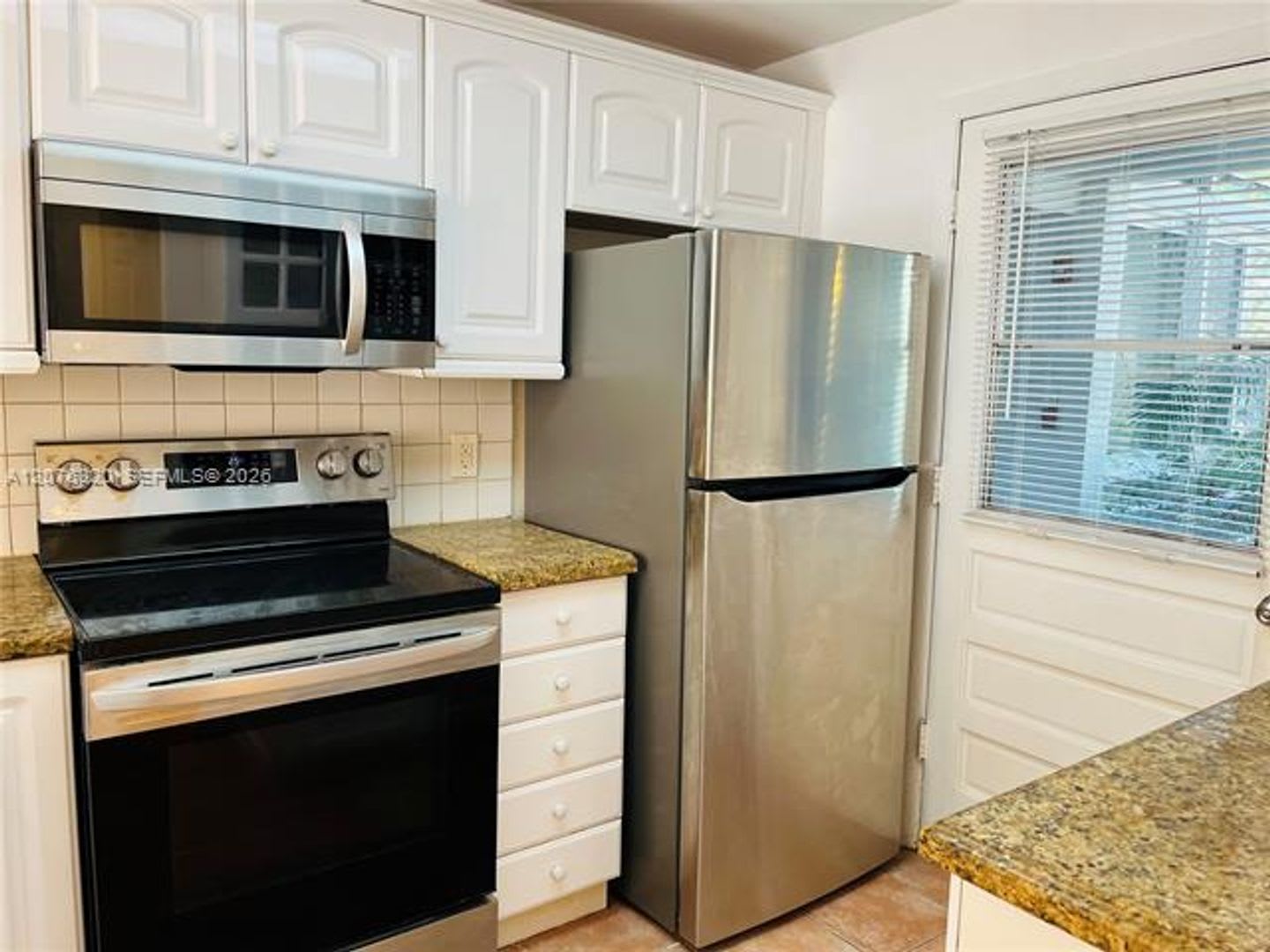 251 Galen Dr cu-101E, Key Biscayne, FL 33149 – photo 1 of 30
