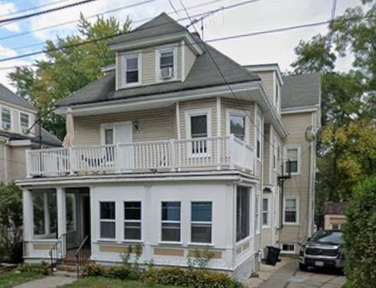 7 Oak Square Avenue – photo 1