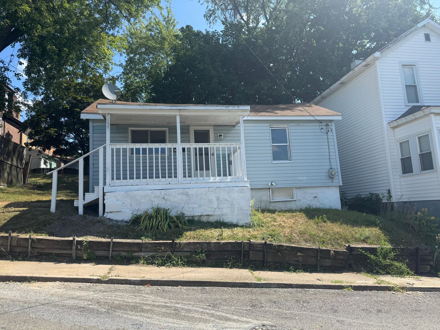 Cute 1 bedroom house Rochester – photo 1 of 28