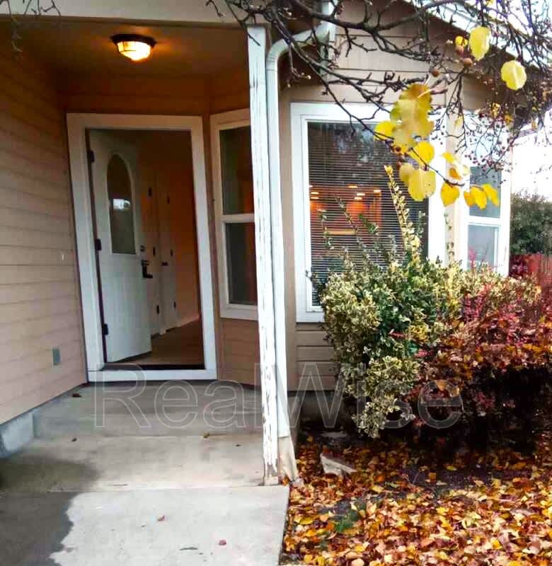 3172 Forest Hills Dr – photo 1
