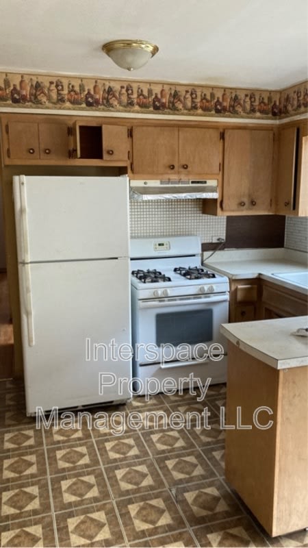 10126 South Pulaski Road – photo 1 of 17