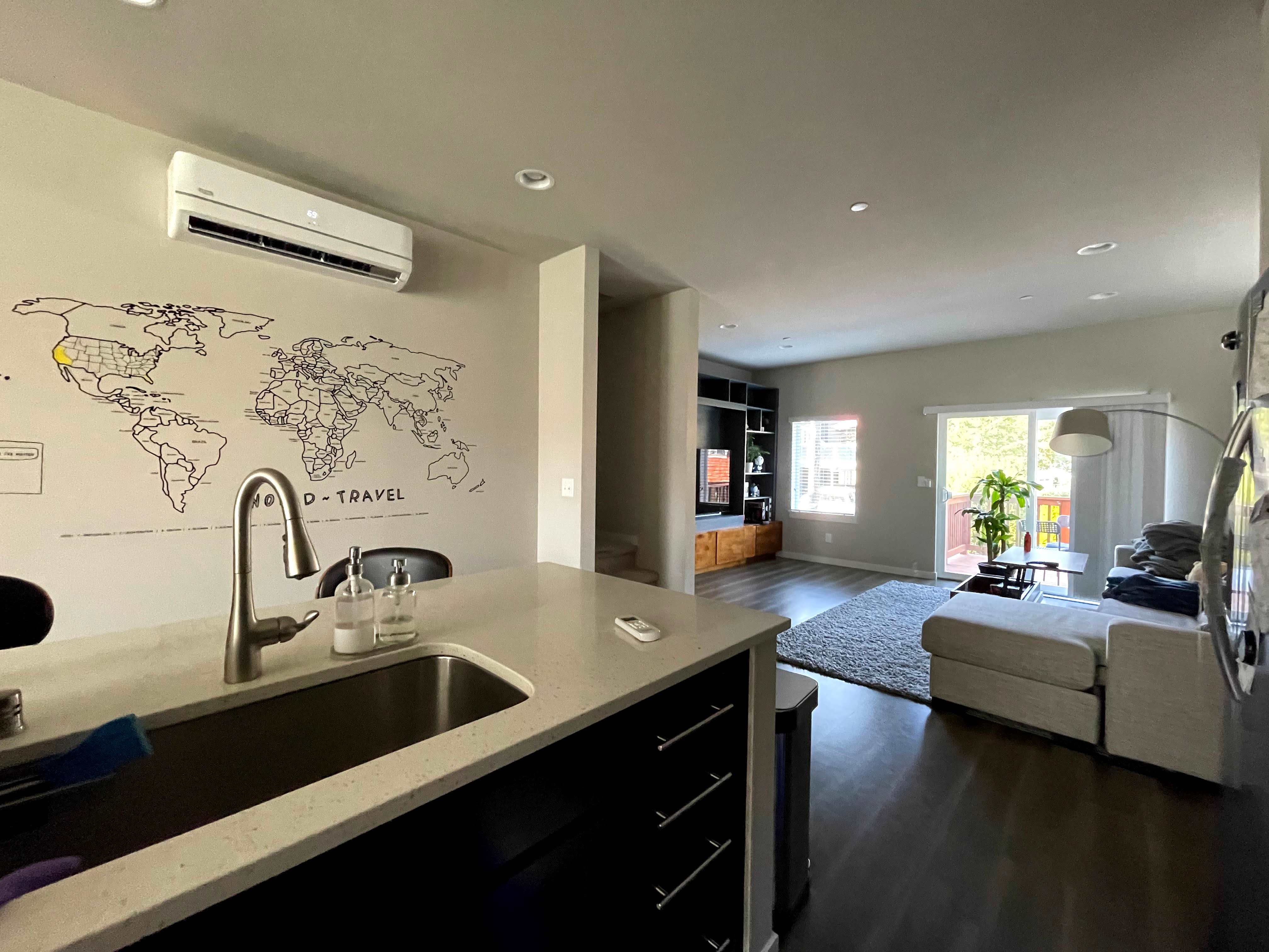 15624 Meadow Road – photo 1 of 9