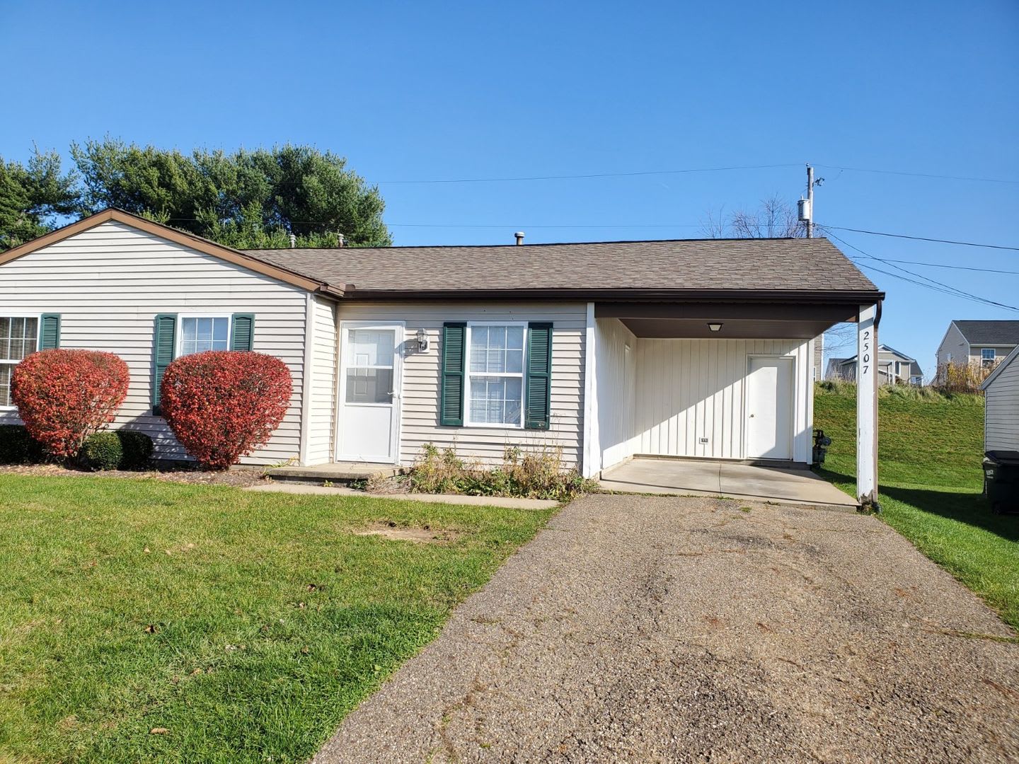 2507 Zircon St Ne – photo 1 of 11