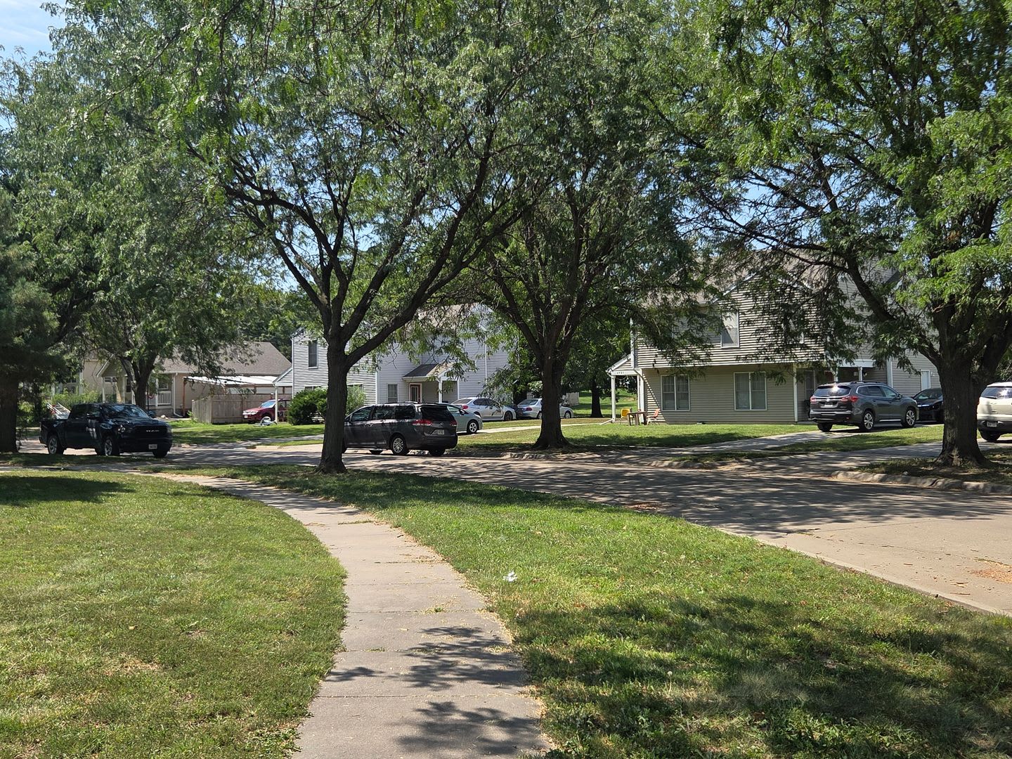 2 Bedroom Available Now! – photo 1