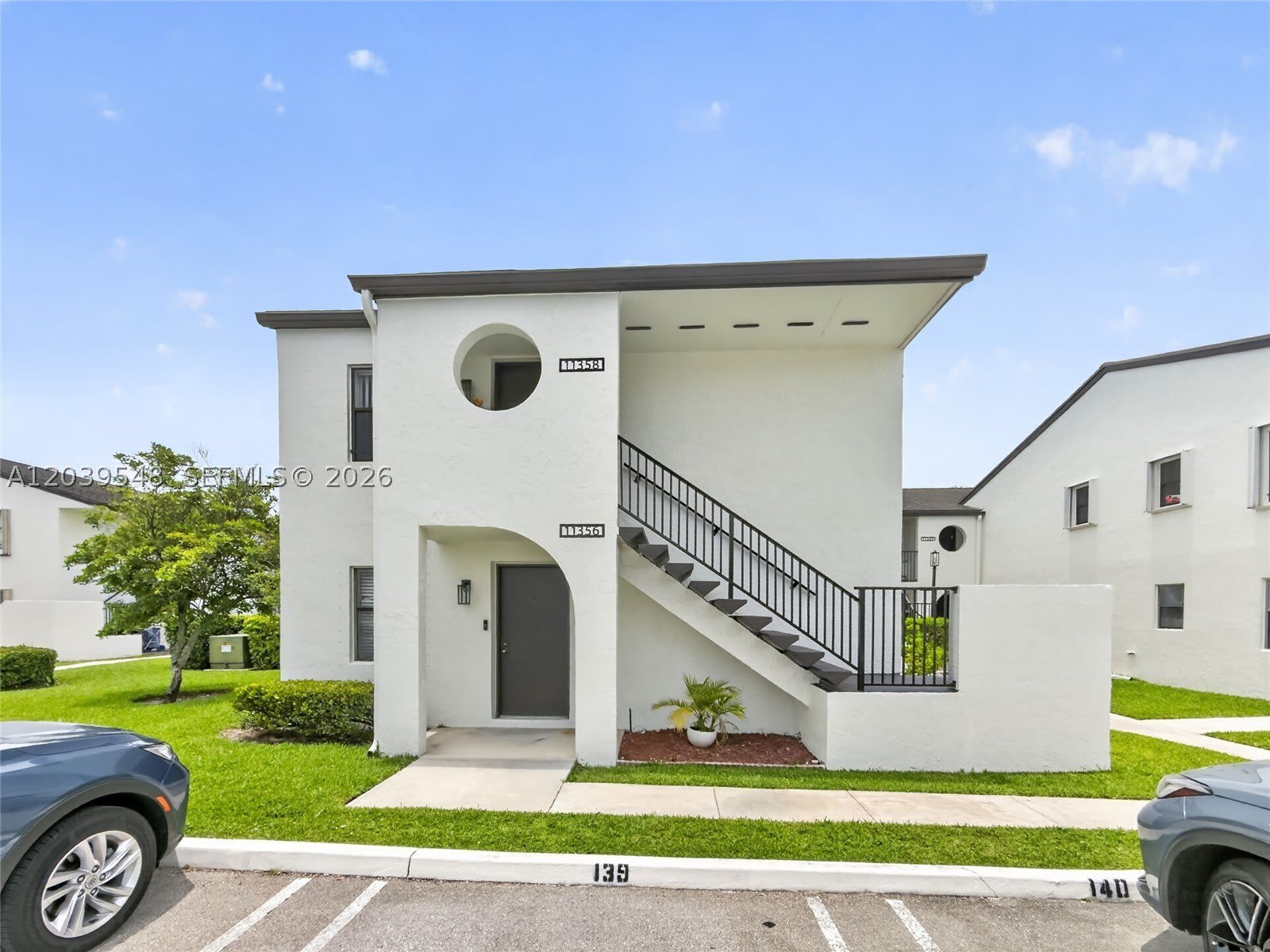 11358 Taft St – photo 1