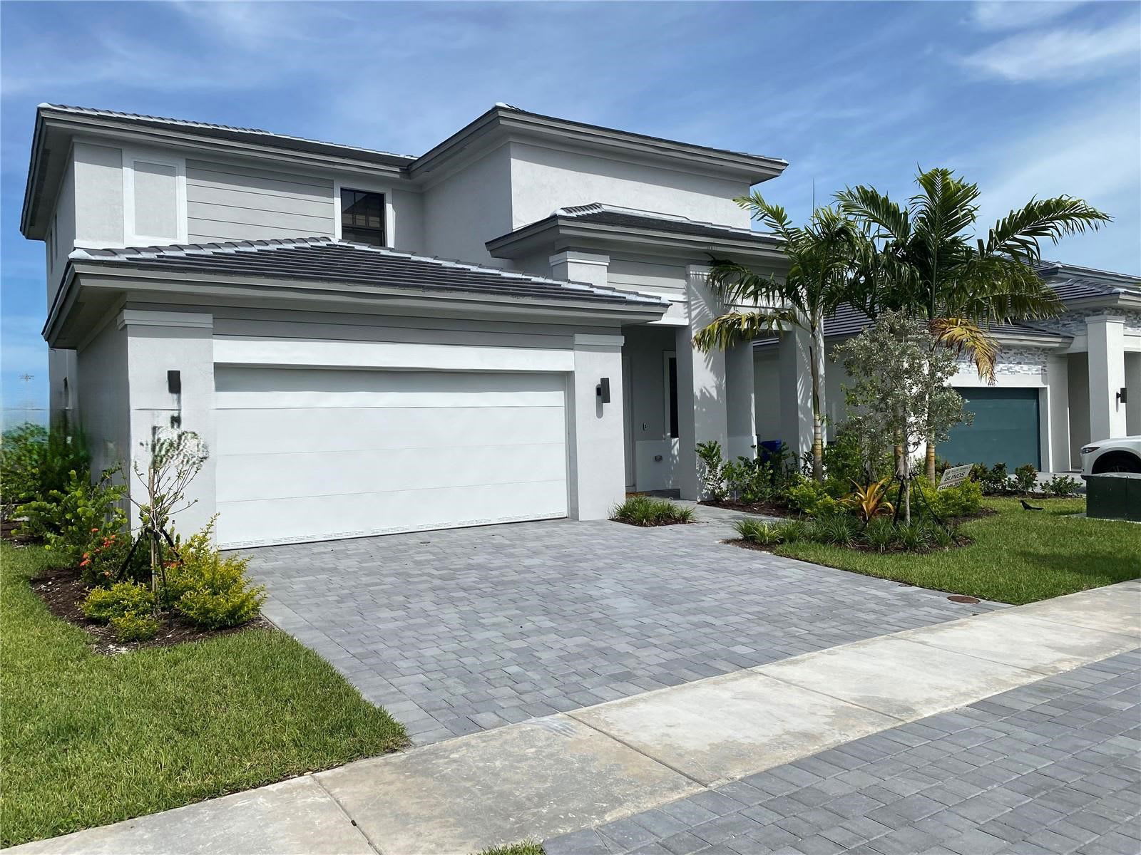 4435 Southwest 174th Avenue – photo 1