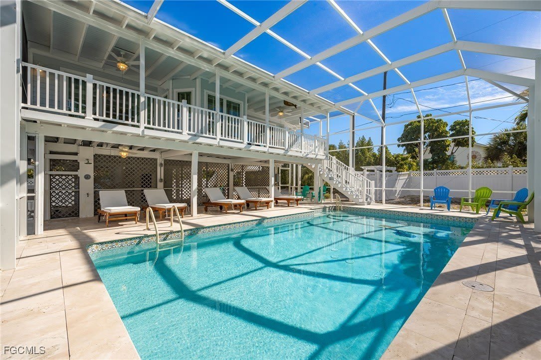 424 Lagoon Drive – photo 1 of 44