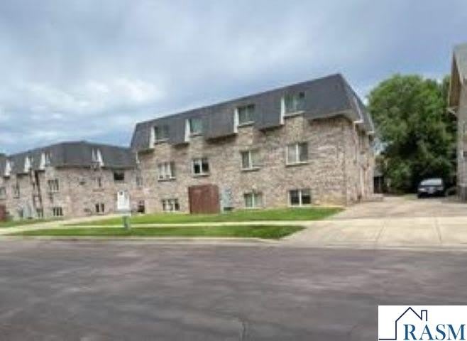 248 Nicollet Avenue – photo 1 of 3