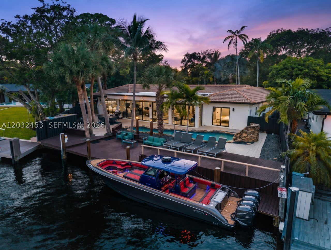 1030 SW 14th Ter – photo 1