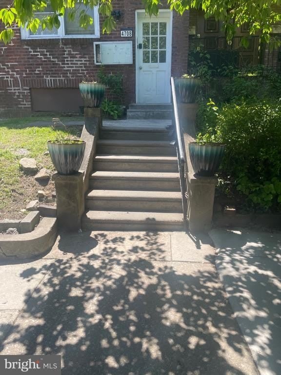 4708 HAZEL AVENUE – photo 1
