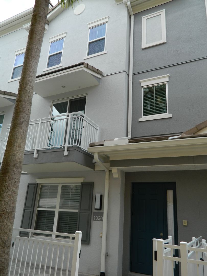 Lake Mary Townhouse – photo 1 of 269
