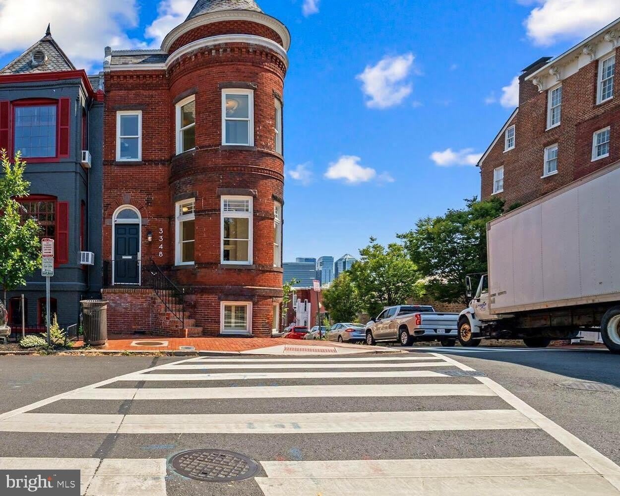 3348 PROSPECT STREET NW – photo 1