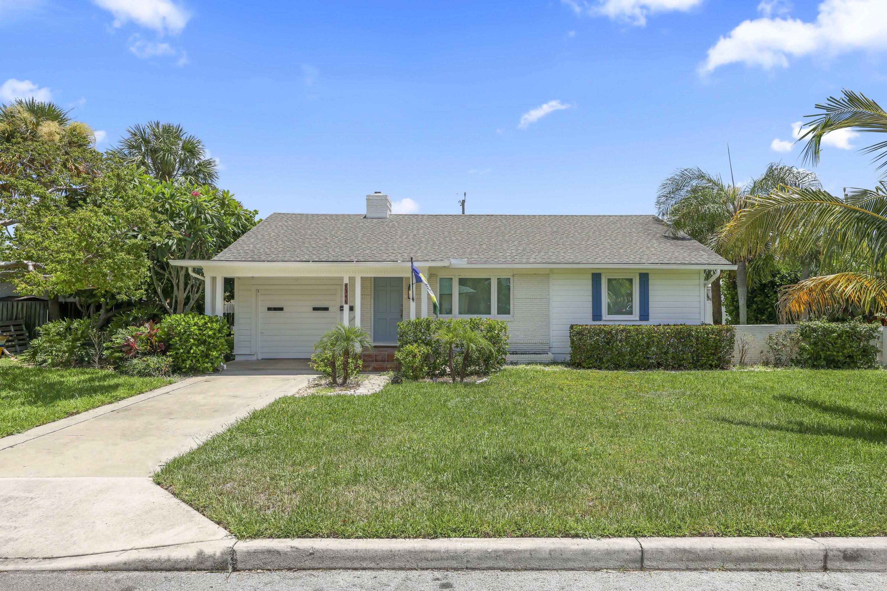 1714 N PALMWAY – photo 1