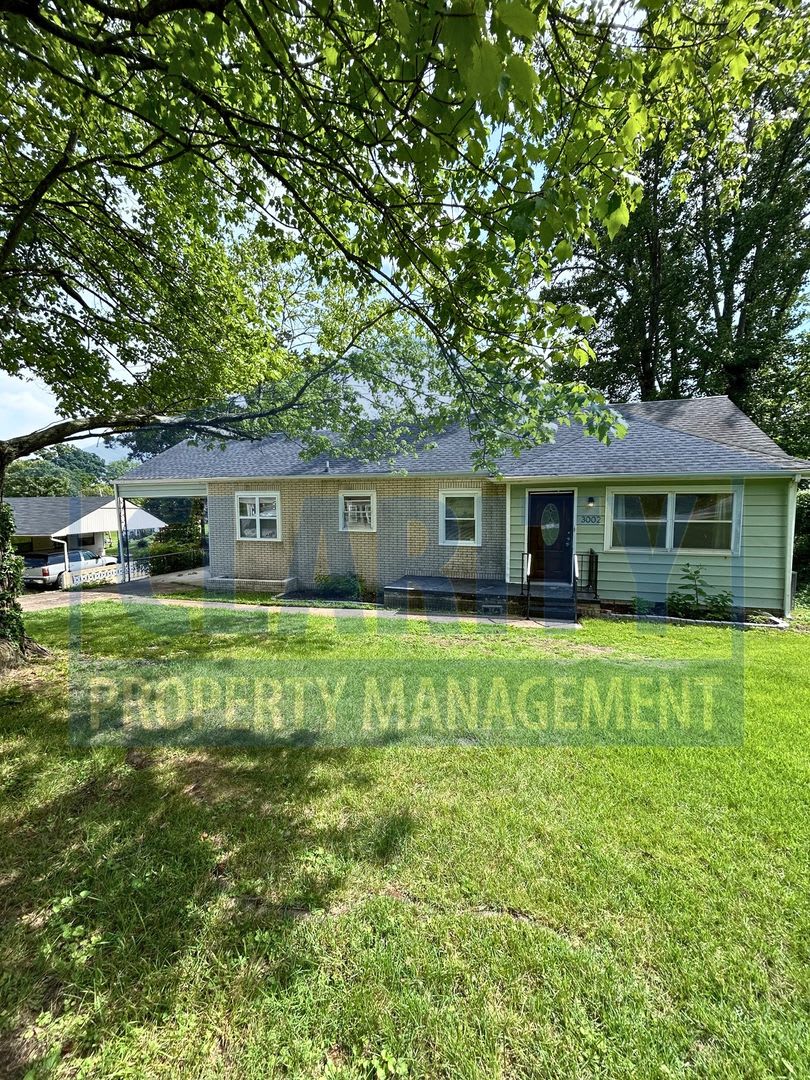 ***1/2 OFF 1ST MONTH'S RENT!!!*** – photo 1