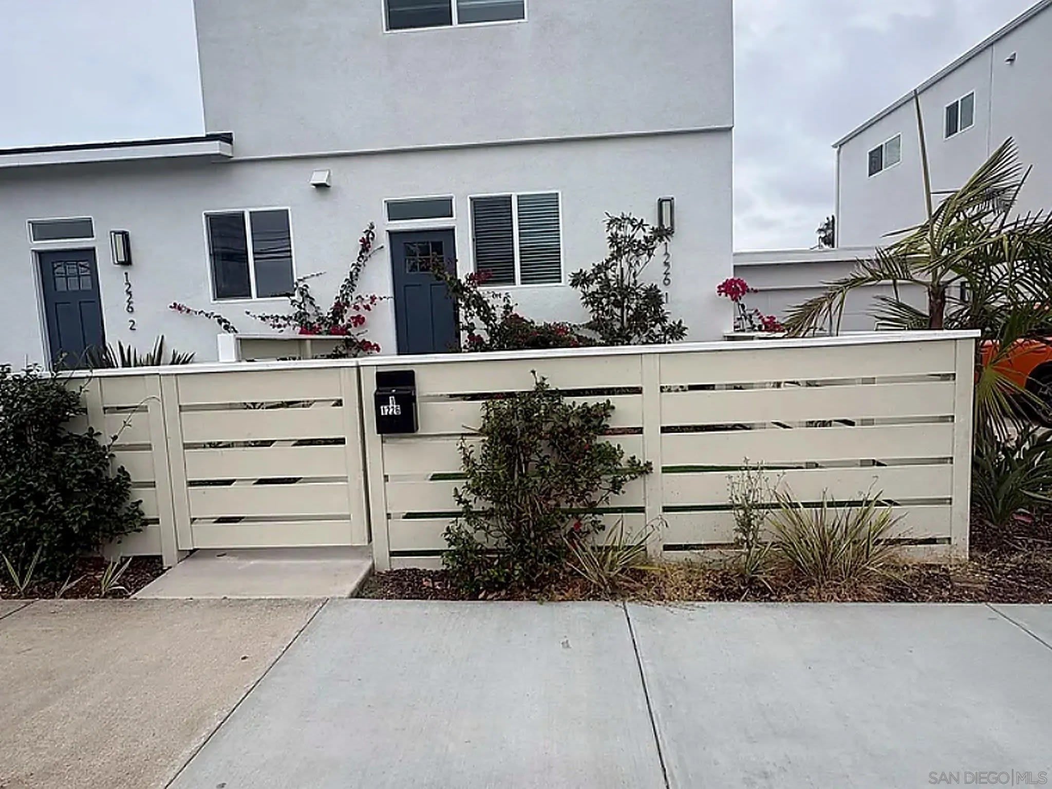 1226 Fern Ave – photo 1 of 34