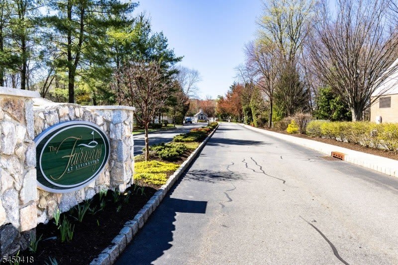 90 Winged Foot Dr – photo 1