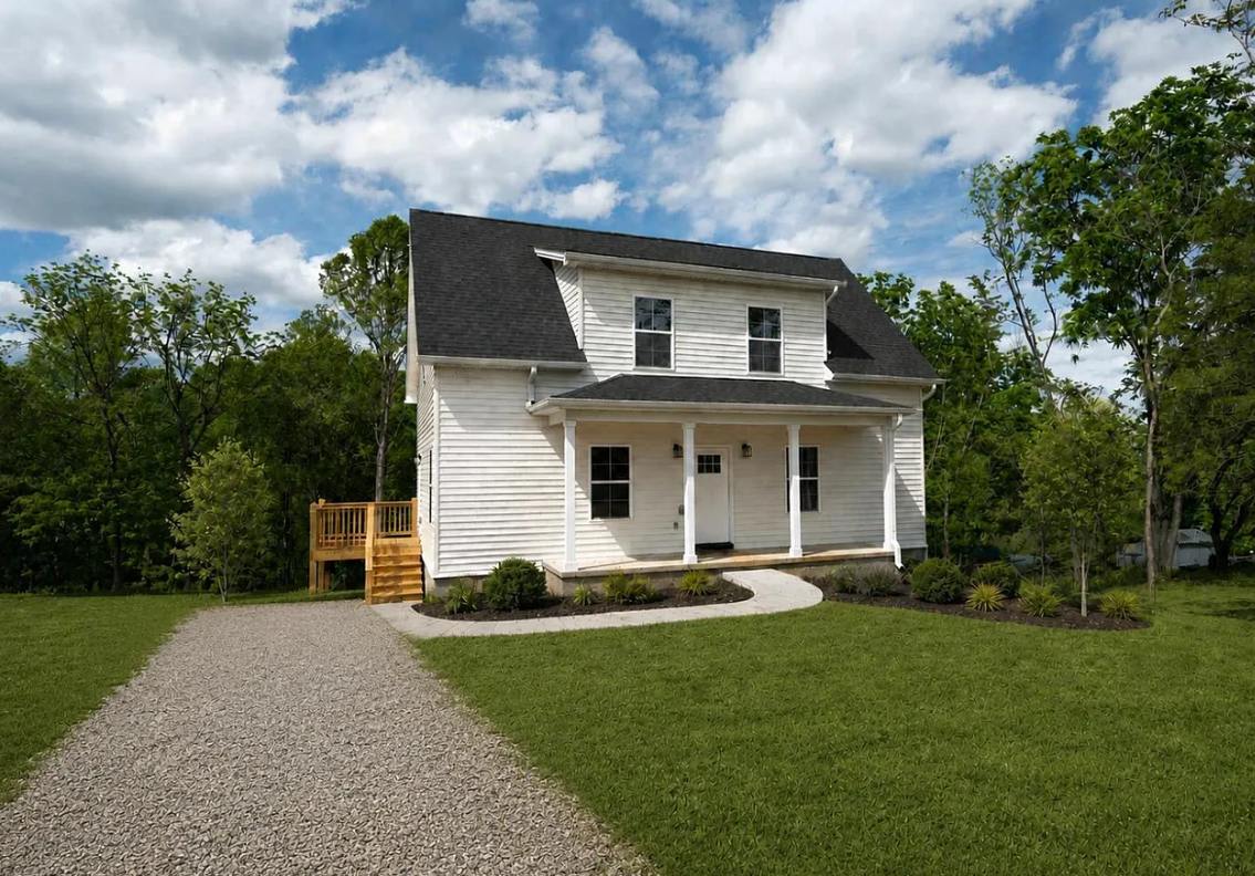 1833 Crockett Road – photo 1 of 14