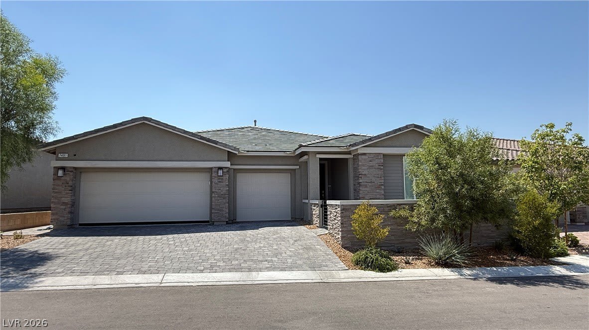 7491 Bonnie Piper Street – photo 1 of 32